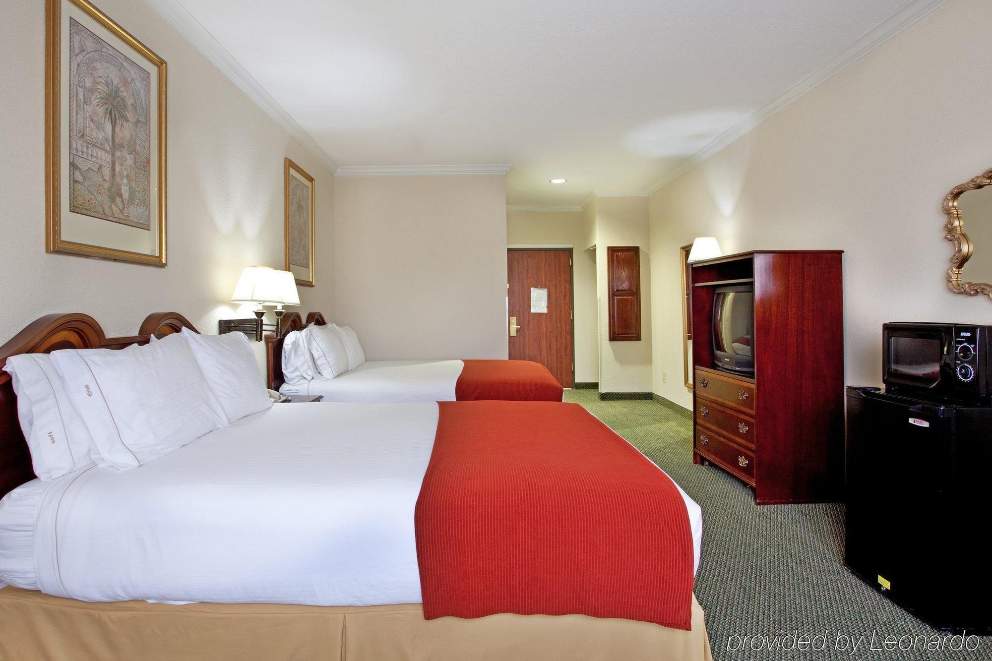 Holiday Inn Express Hotel And Suites Lake Charles By Ihg Quarto foto